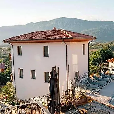 Hotel Kikonia Art 3*